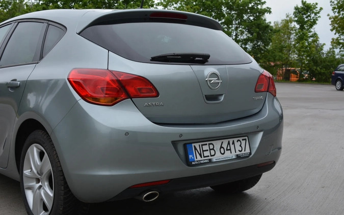 Opel Astra cena 28500 przebieg: 148000, rok produkcji 2011 z Dzierzgoń małe 466